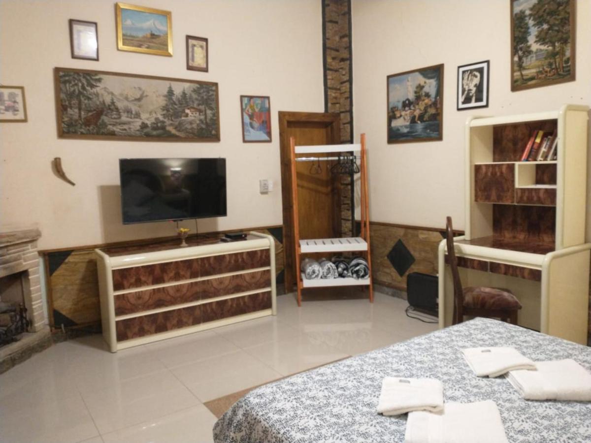 Casa D'Vilero En Temperley Esterno foto