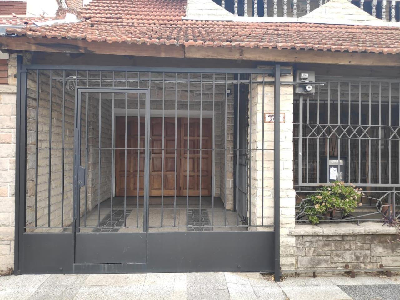 Casa D'Vilero En Temperley Esterno foto